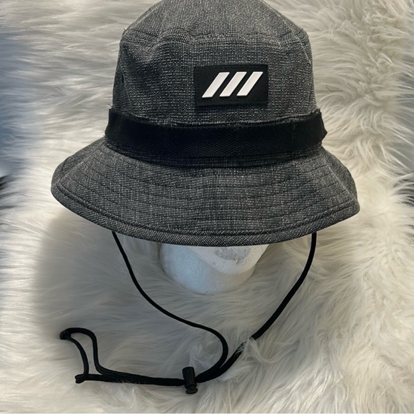 ( BNWT) Adidas Black and Gray Boonie Golf  Hat. NEW - Picture 2 of 8